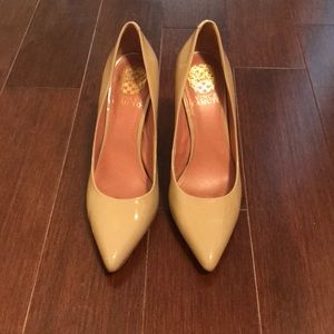Vince Camuto pumps